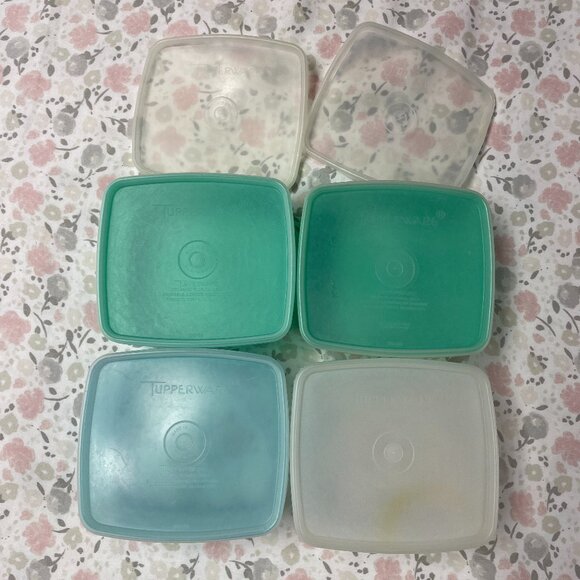 Set of 4 Tupperware square containers with 6 lids - Vintage - Picture 1 of 10
